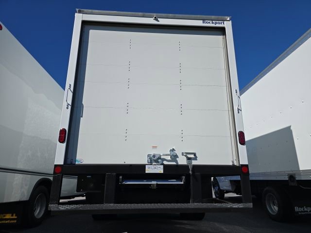 New 2024 Chevrolet Express 4500 w/ Power Convenience Package RWD image 7