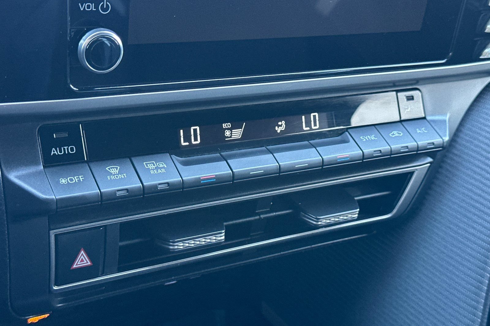 Certified 2025 Toyota Camry SE FWD image 19