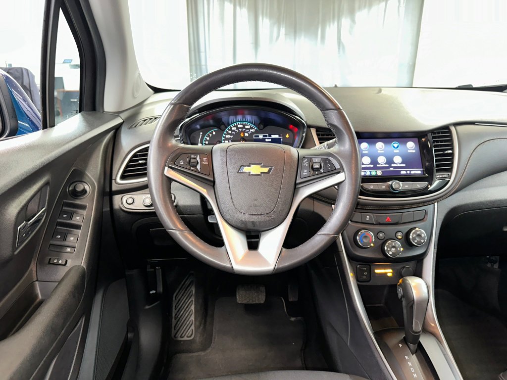 Used 2020 Chevrolet Trax LT w/ Driver Confidence Package image 2