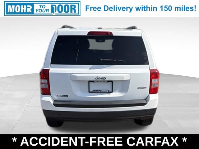 Used 2016 Jeep Patriot Latitude FWD image 4
