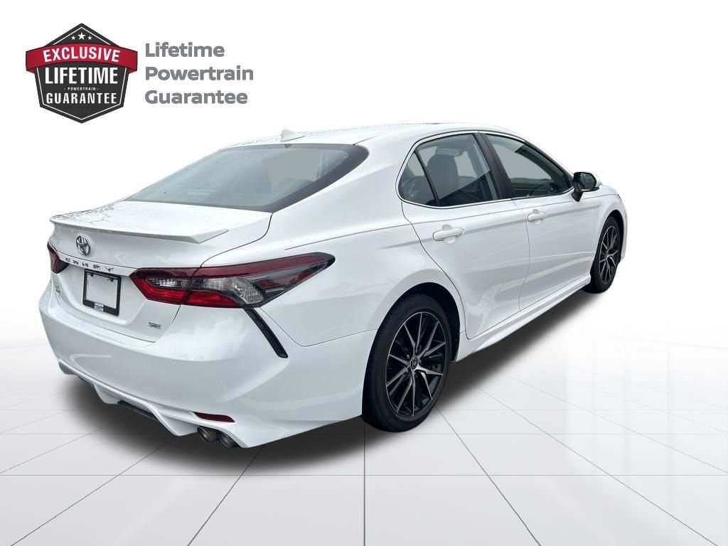 Used 2022 Toyota Camry SE w/ Audio Upgrade Package FWD image 5