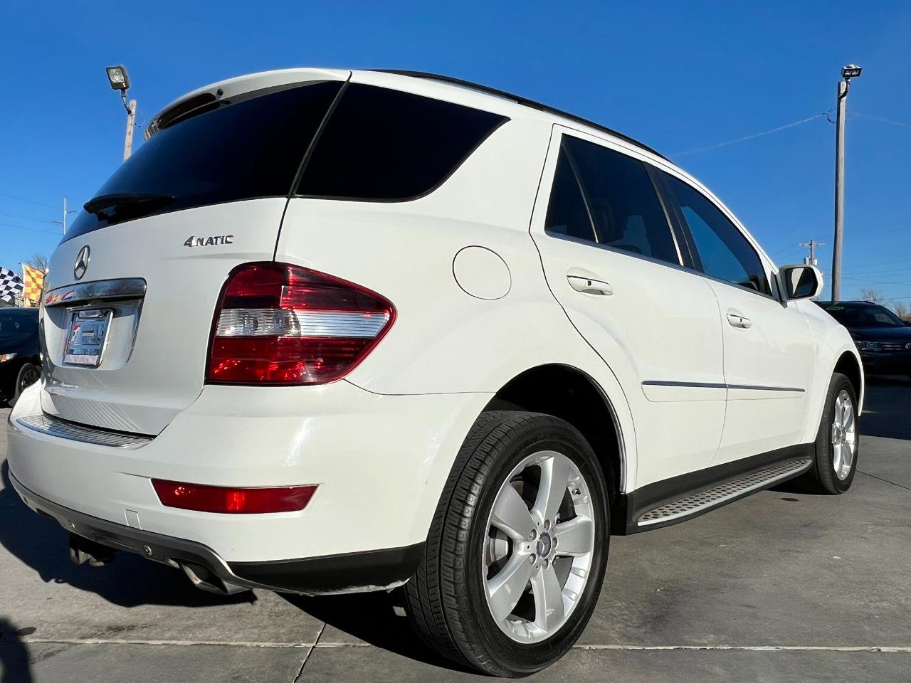 Used 2010 Mercedes-Benz ML 350 4MATIC image 4