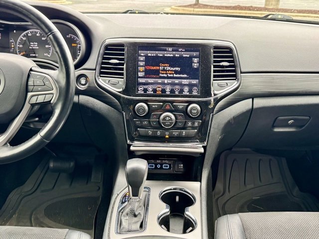 Used 2022 Jeep Grand Cherokee Laredo X image 22