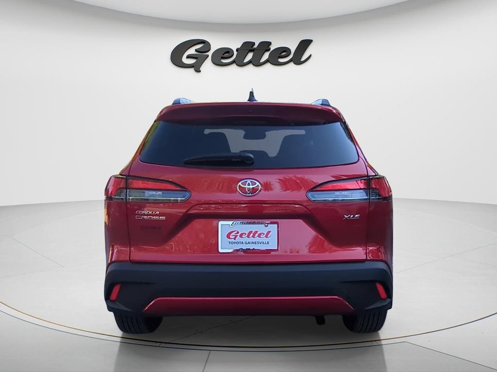 Used 2026 Toyota Corolla Cross XLE w/ Convenience Package FWD image 6