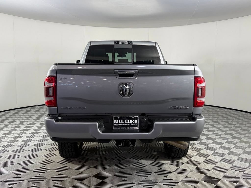 Used 2022 RAM 2500 Limited w/ Body Color Bumper Group AWD/4WD image 7