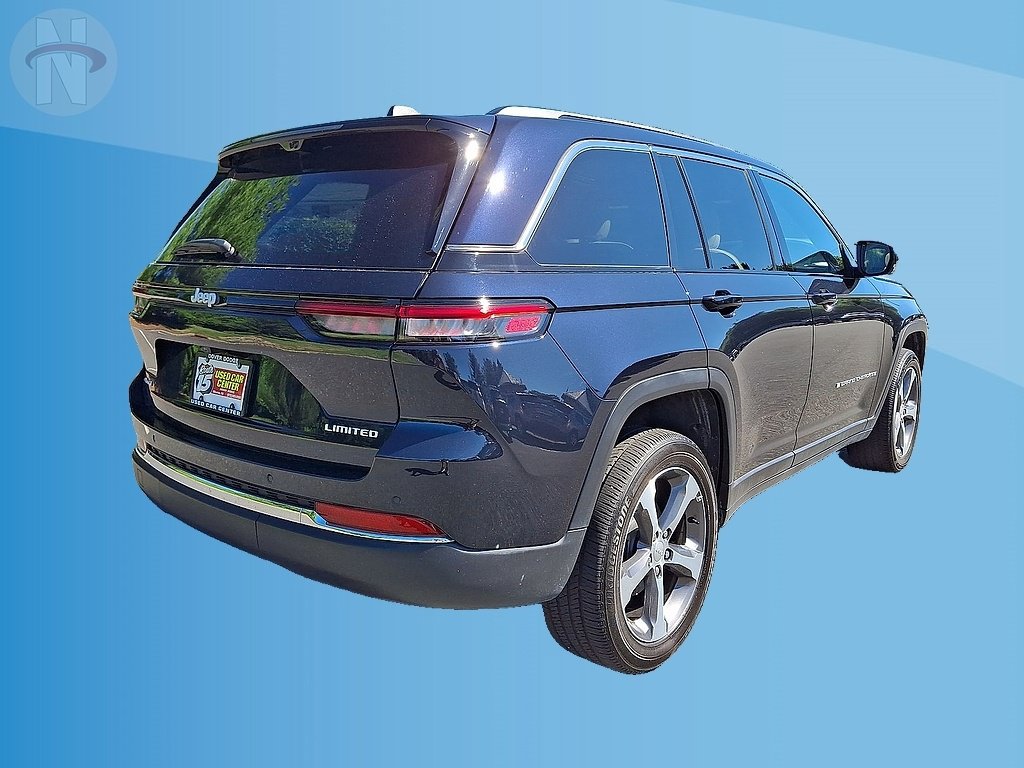 Used 2024 Jeep Grand Cherokee Limited w/ Luxury Tech Group II AWD/4WD image 12