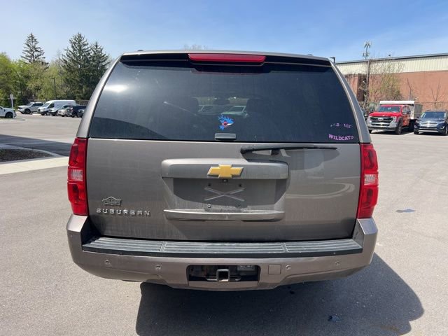 Used 2014 Chevrolet Suburban LT AWD/4WD image 6