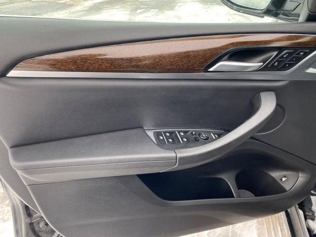 Used 2021 BMW X3 xDrive30e image 17