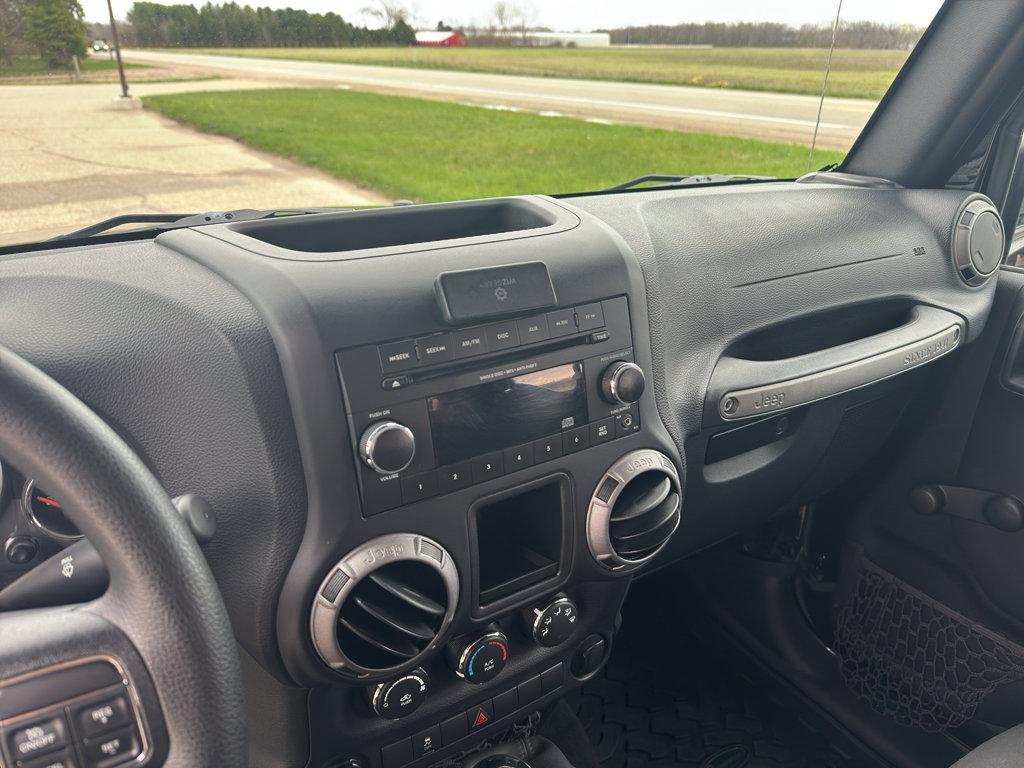 Used 2017 Jeep Wrangler Sport AWD/4WD image 23