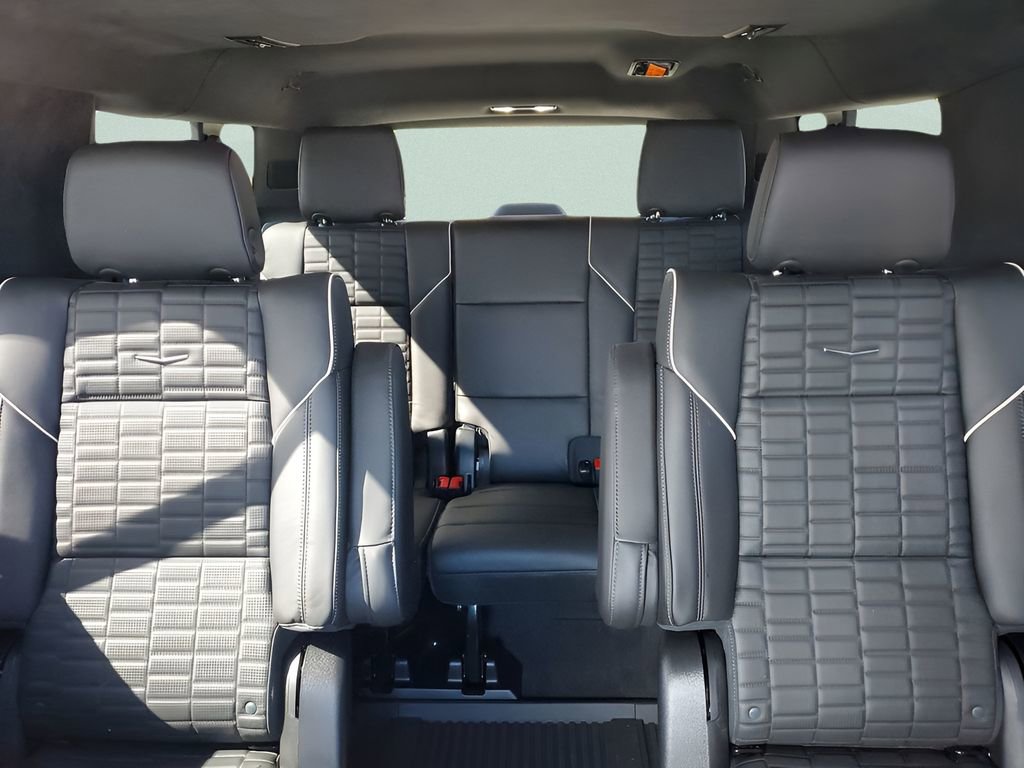 Used 2024 Cadillac Escalade ESV V image 13