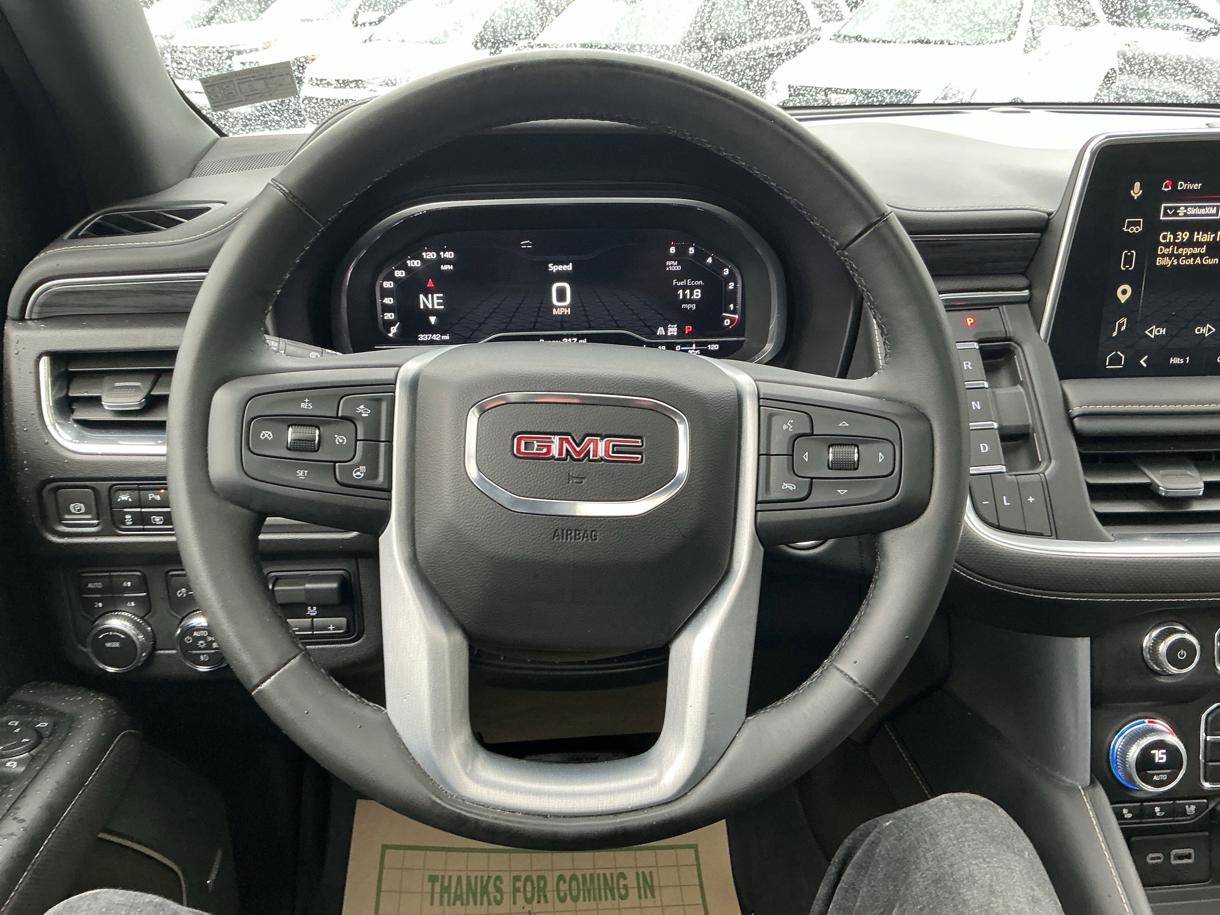 Used 2023 GMC Yukon SLT w/ SLT Premium Package AWD/4WD image 25