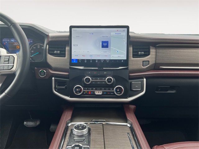 Used 2024 Ford Expedition Max Limited image 11