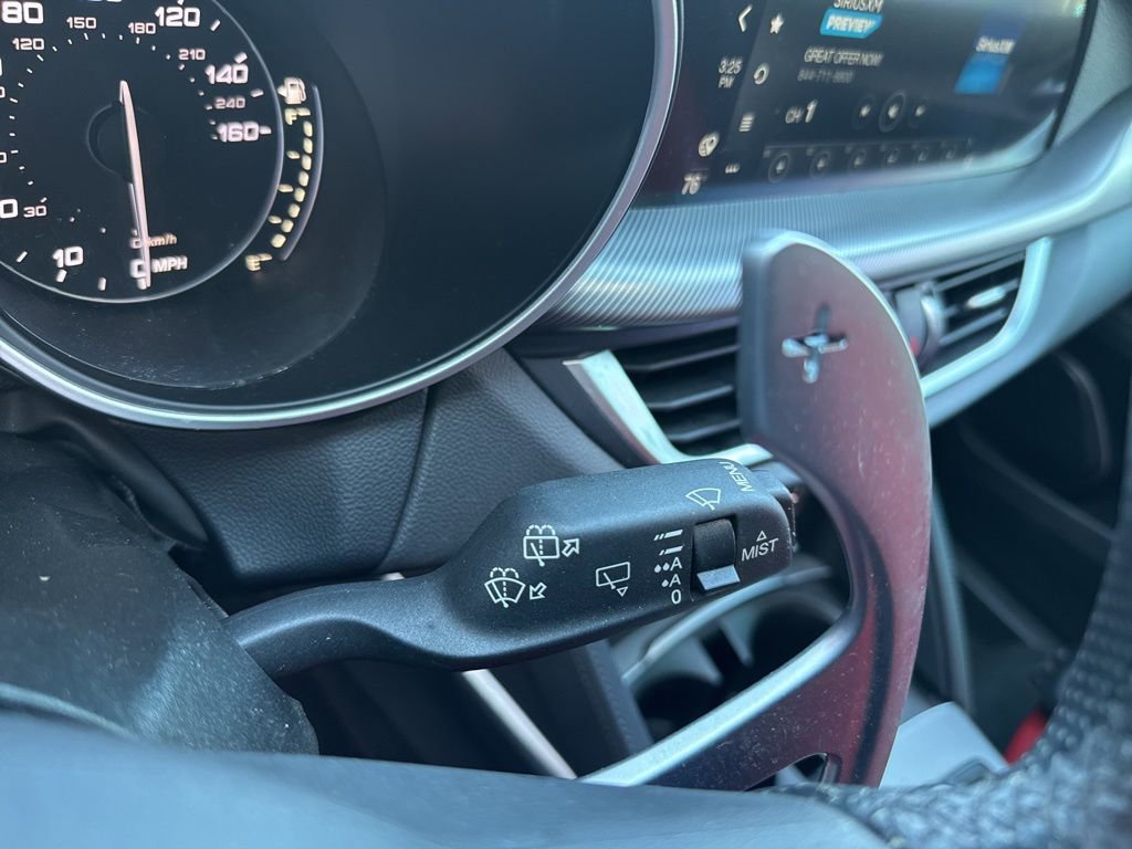 Used 2022 Alfa Romeo Stelvio Veloce image 34