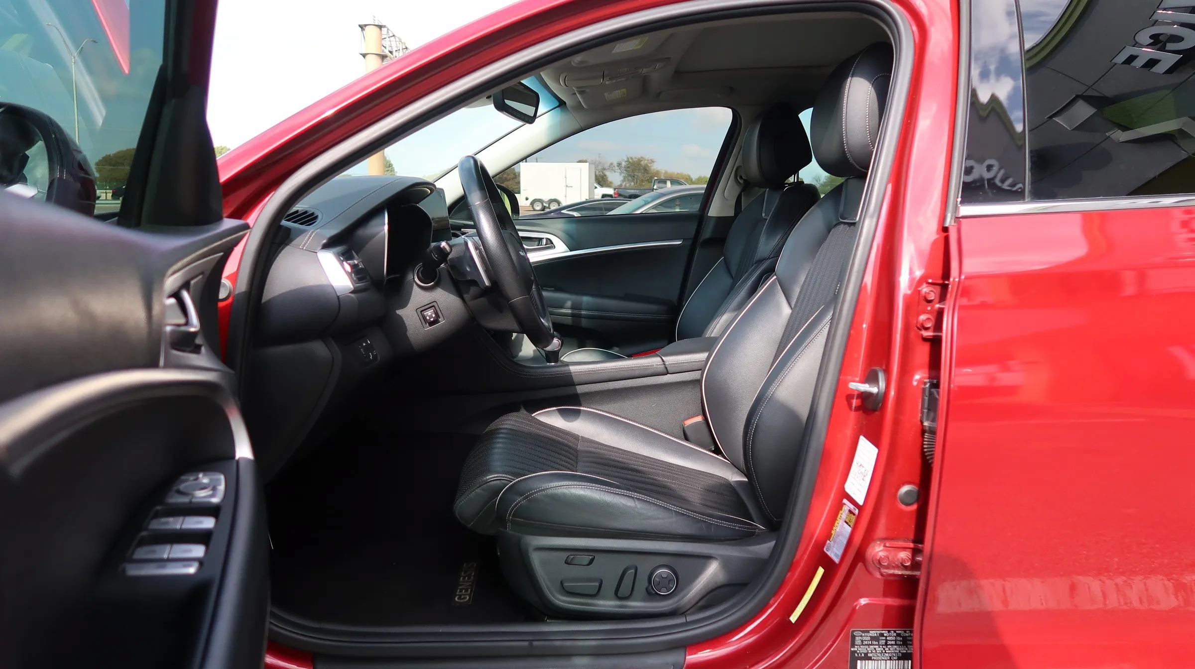 Used 2021 Genesis G70 3.3T RWD image 15