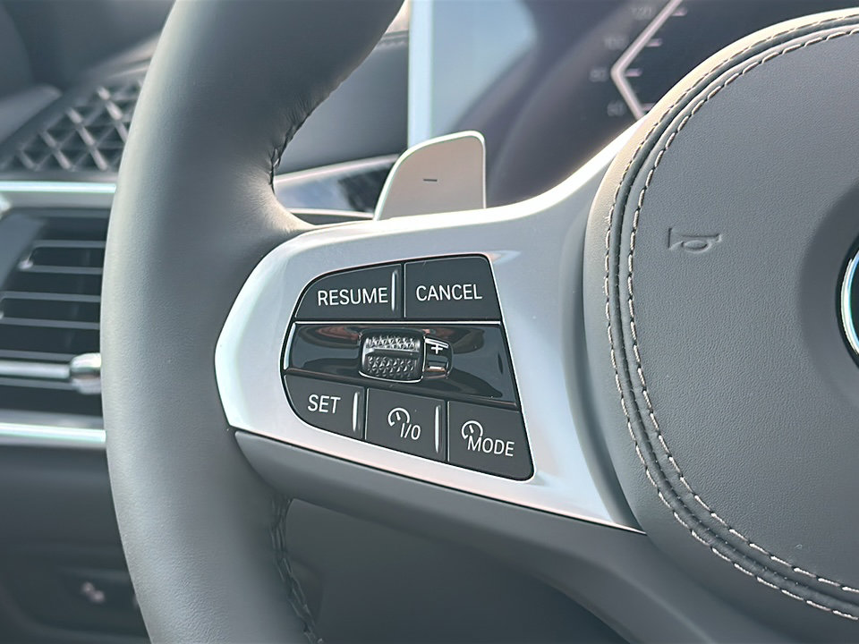 New 2026 BMW X6 xDrive40i w/ Climate Comfort Package image 20