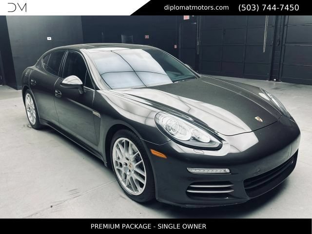 Used 2014 Porsche Panamera 4 AWD/4WD image 8