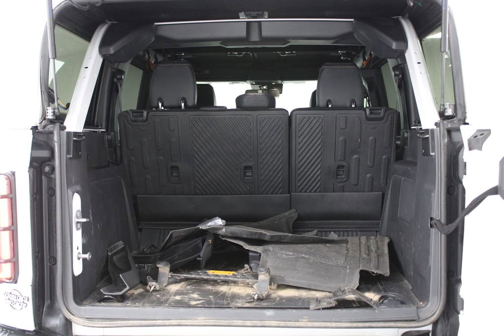 Used 2023 Ford Bronco Badlands image 13
