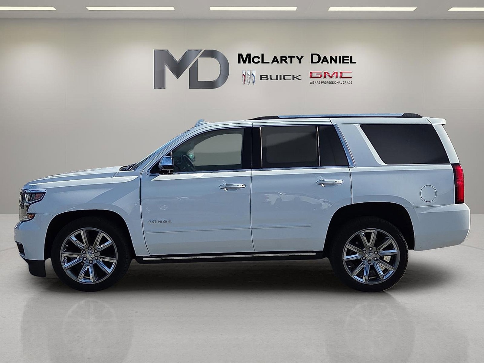 Used 2019 Chevrolet Tahoe Premier image 3