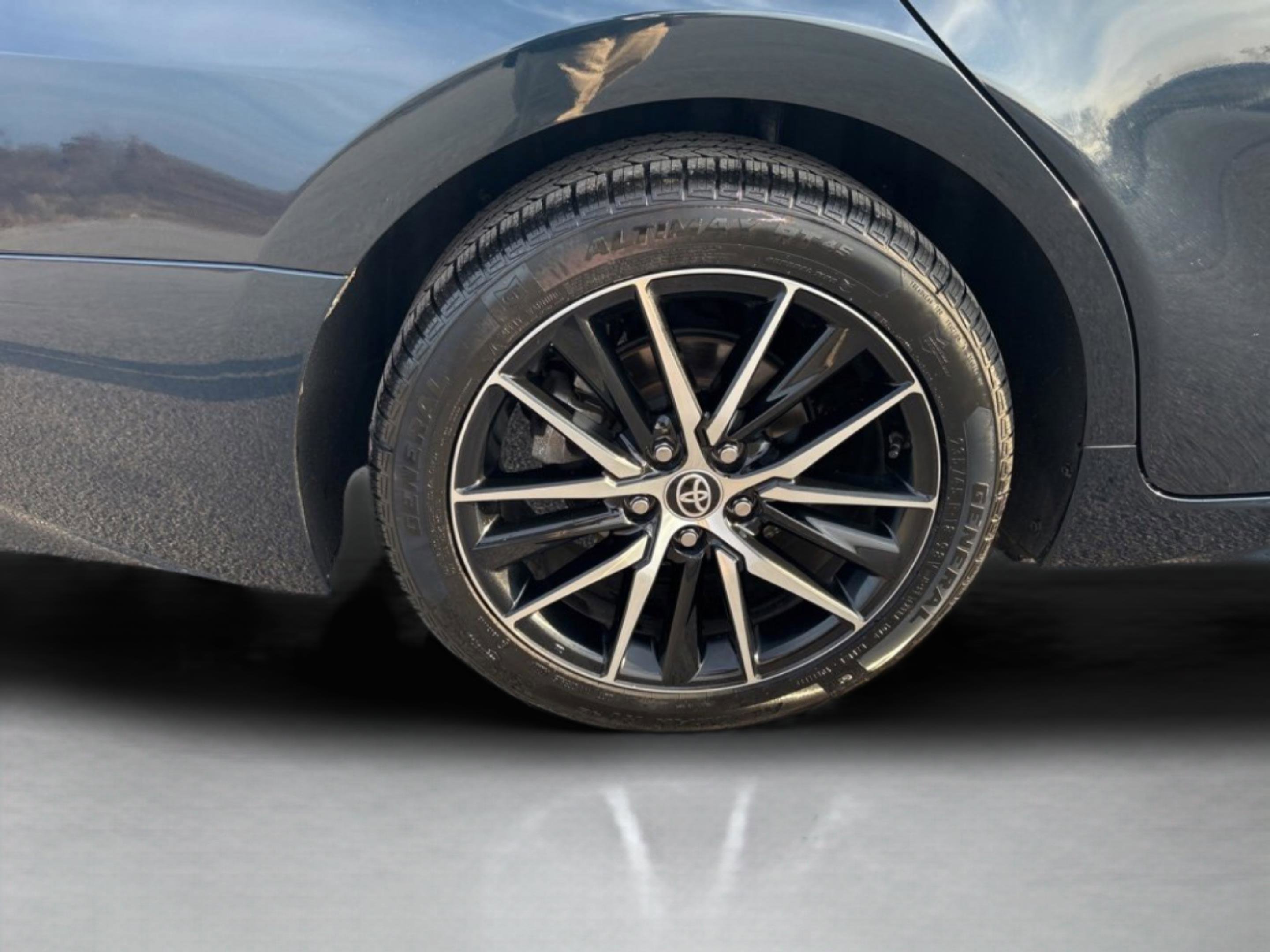 Used 2021 Toyota Camry SE image 41