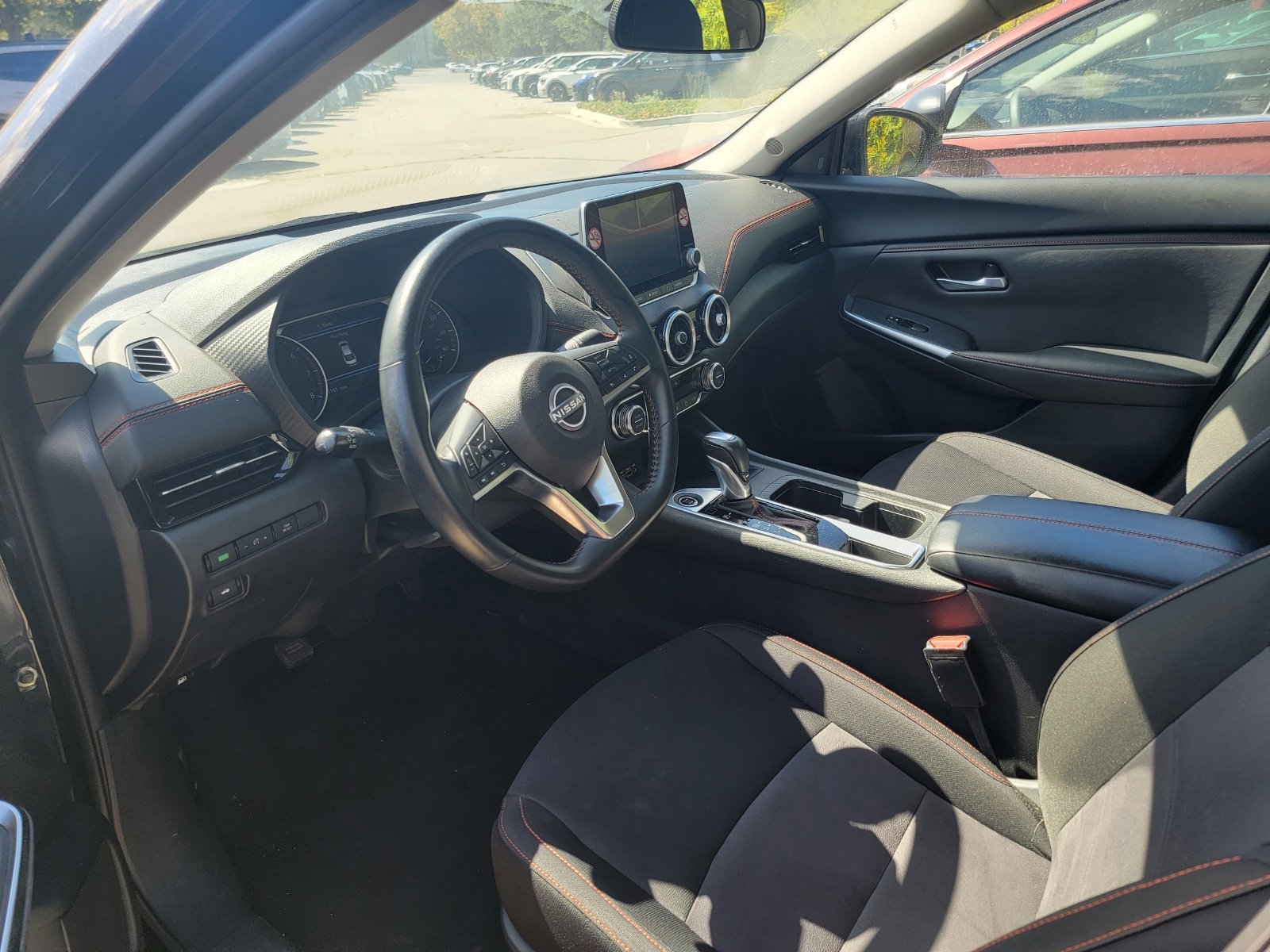 Used 2025 Nissan Sentra SR FWD image 3