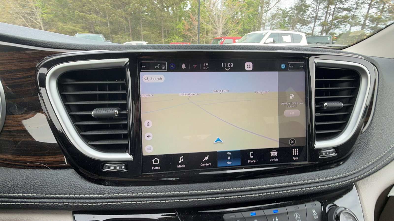 Used 2024 Chrysler Pacifica Limited image 31