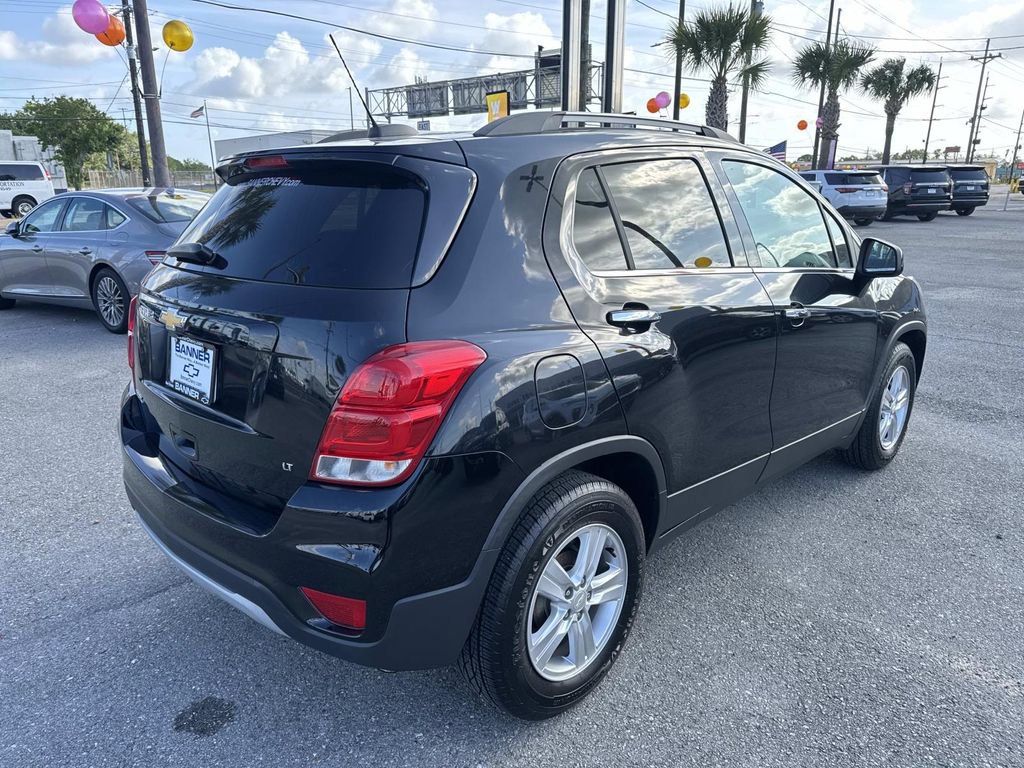 Certified 2019 Chevrolet Trax LT w/ LT Convenience Package image 7