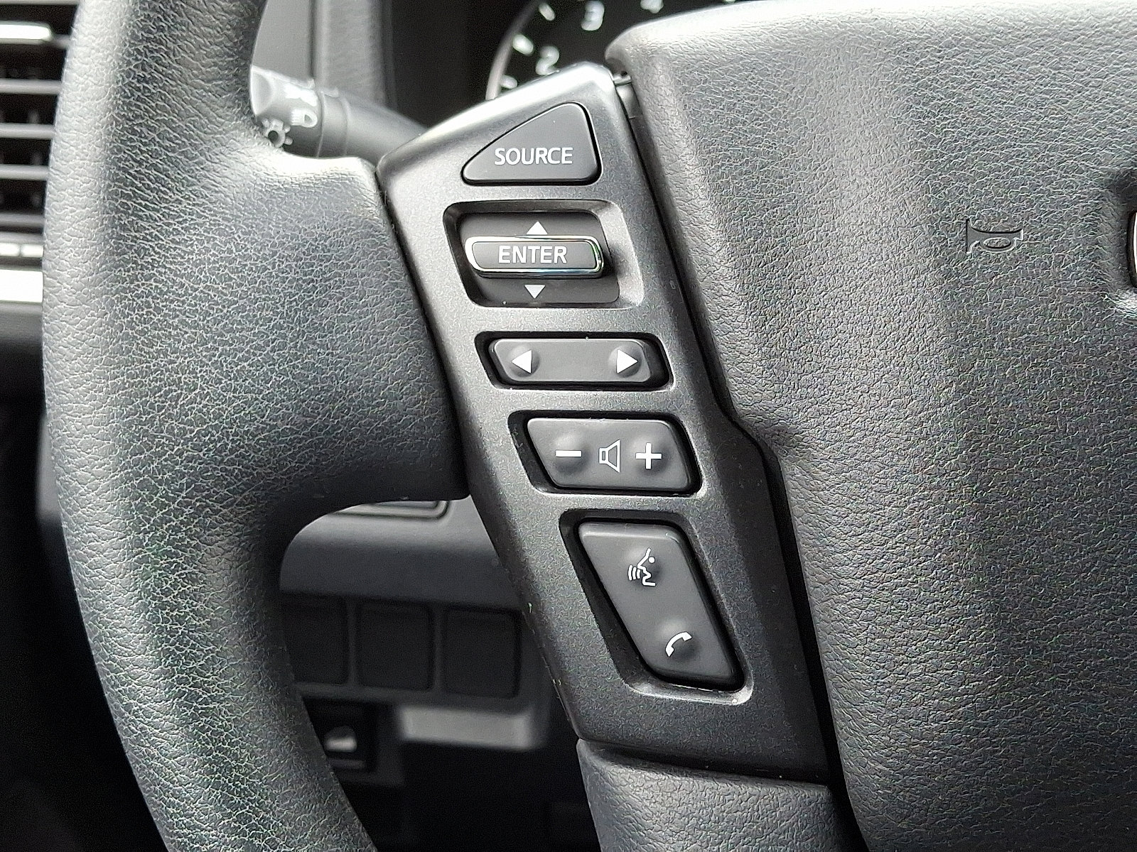 Certified 2023 Nissan Frontier SV w/ Technology Package image 23