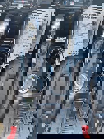 New 2025 Ford Bronco Badlands image 13