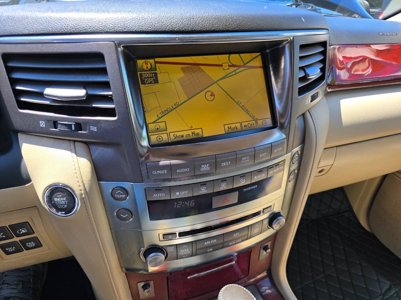 Used 2011 Lexus LX 570 4WD image 14