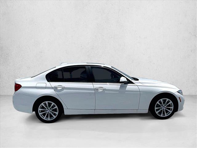 Used 2016 BMW 320i Sedan RWD image 5