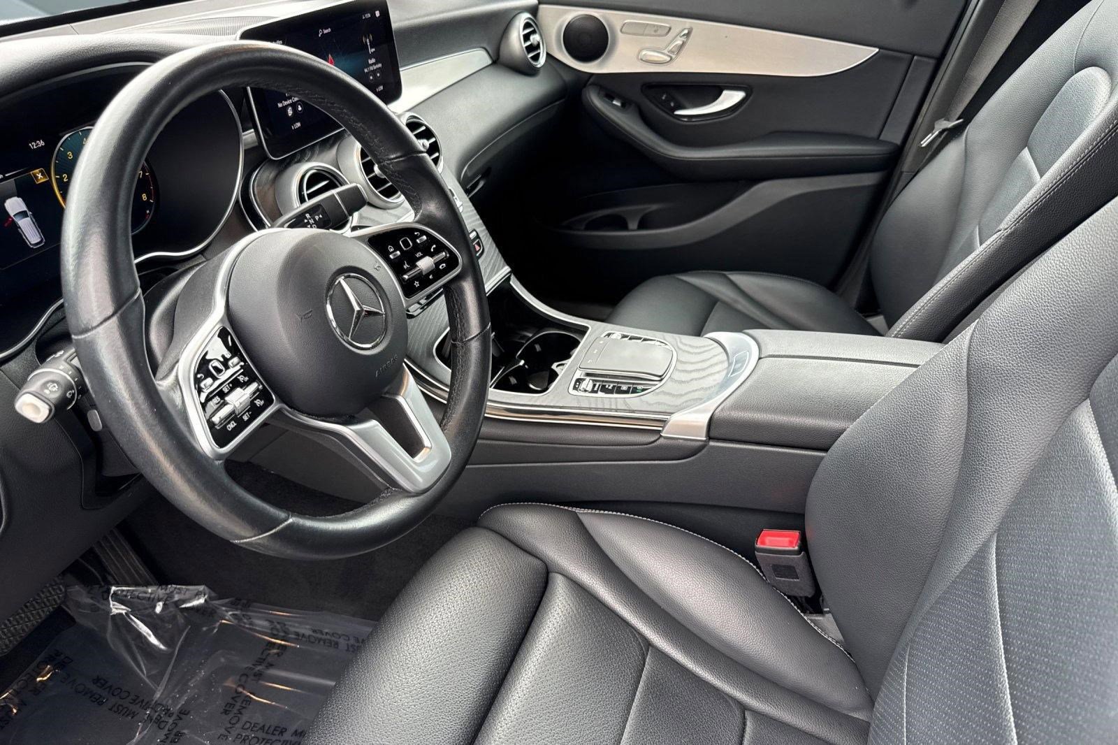 Certified 2022 Mercedes-Benz GLC 300 4MATIC image 5