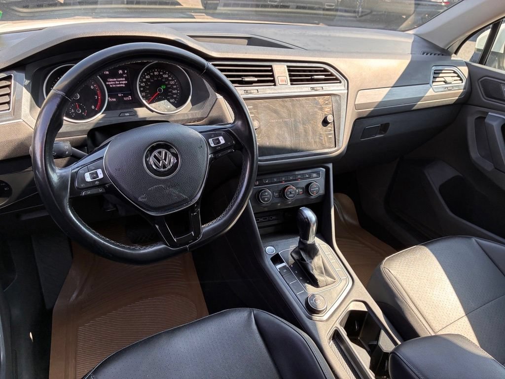Used 2019 Volkswagen Tiguan SE AWD/4WD image 32