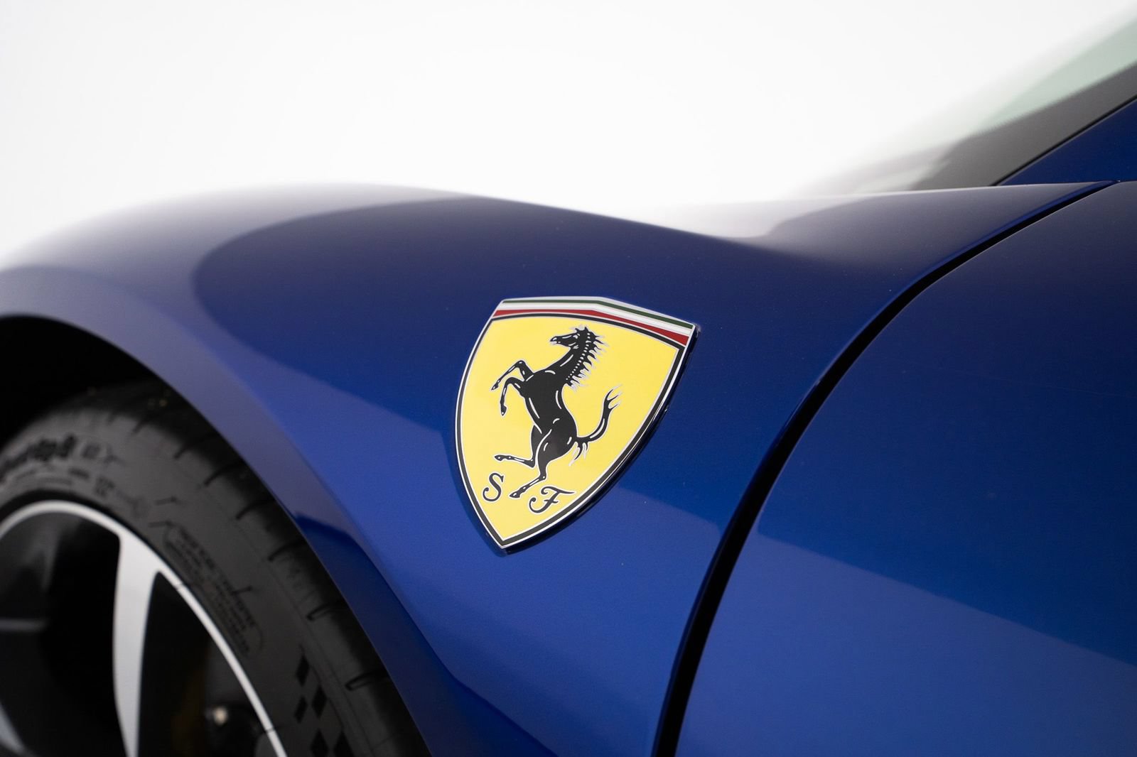 Certified 2025 Ferrari SF90 Spider AWD/4WD image 11