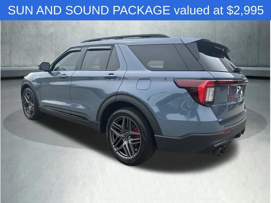 Used 2025 Ford Explorer ST w/ Sun And Sound Package AWD/4WD image 4