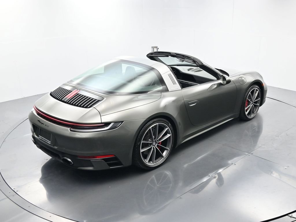 Certified 2021 Porsche 911 Targa 4S w/ Sportdesign Package image 43