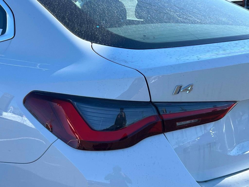 Used 2025 BMW i4 xDrive40i w/ Parking Assistance Package image 10