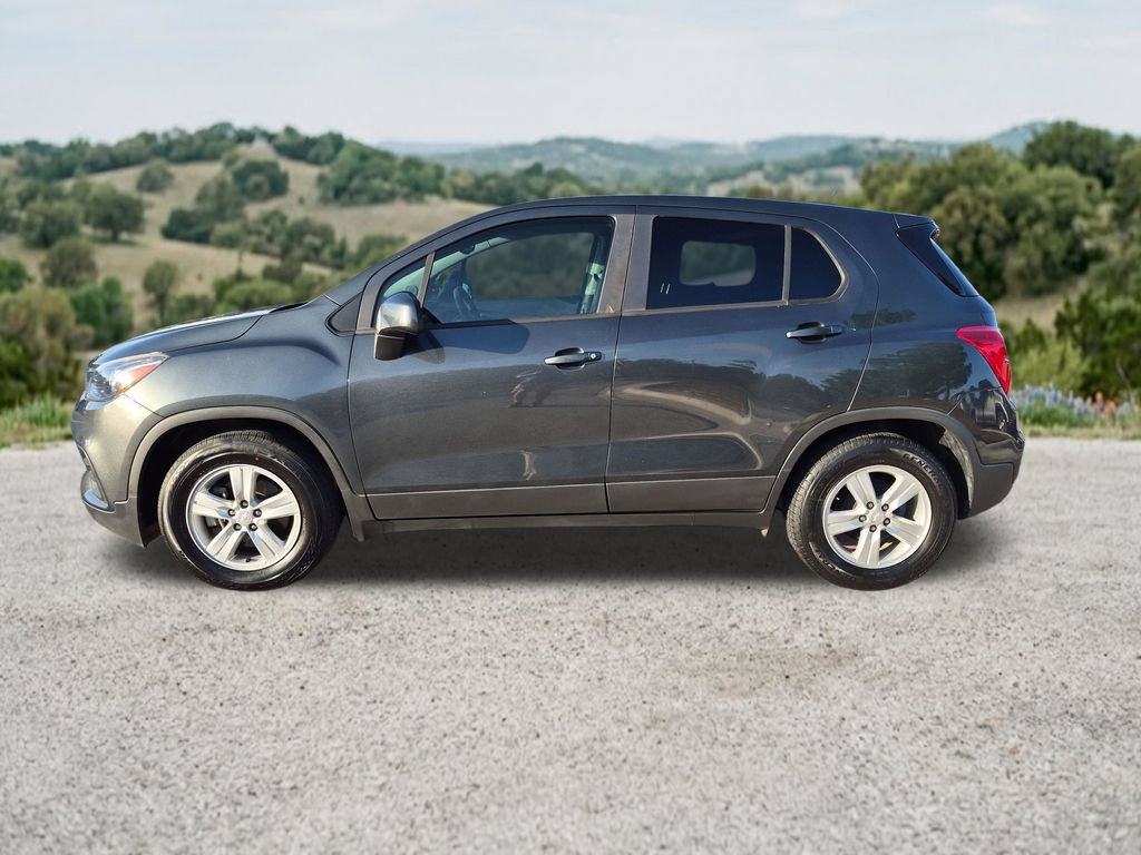 Used 2020 Chevrolet Trax LS w/ Tint and Cruise Package FWD image 5