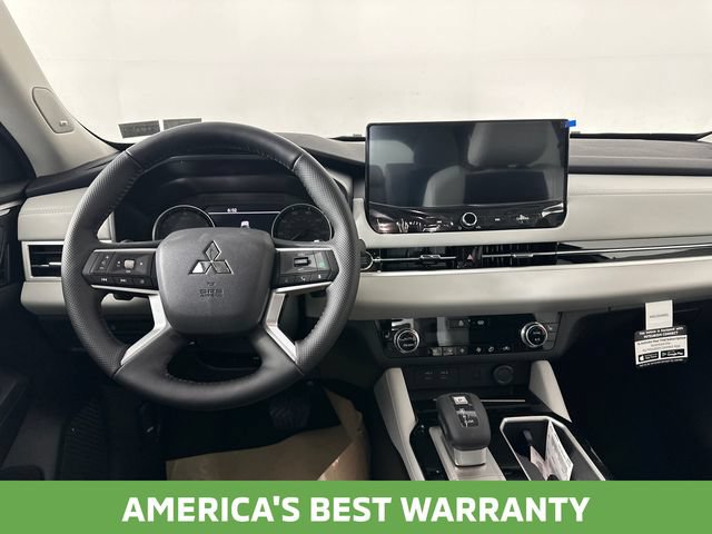 New 2026 Mitsubishi Outlander SE AWD/4WD image 16