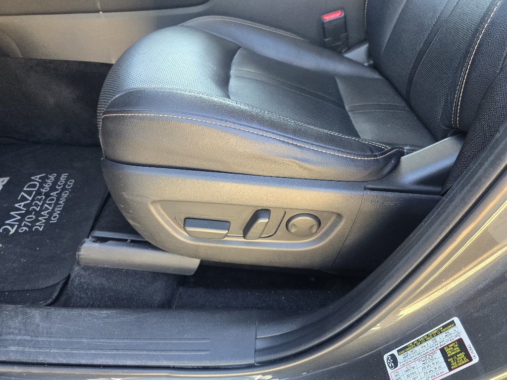 Used 2024 MAZDA CX-90 3.3 Turbo w/ Preferred Plus AWD/4WD image 16