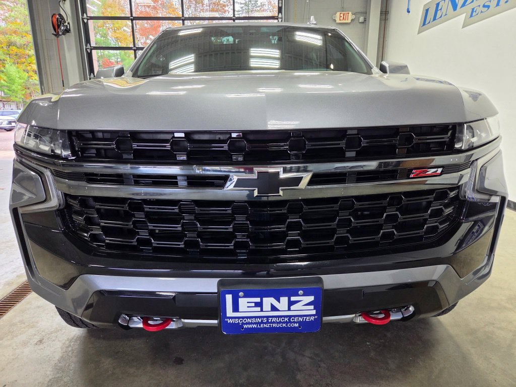 Used 2021 Chevrolet Suburban Z71 AWD/4WD image 3