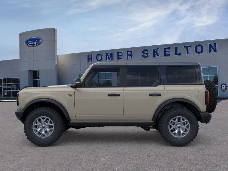 New 2025 Ford Bronco Badlands image 3