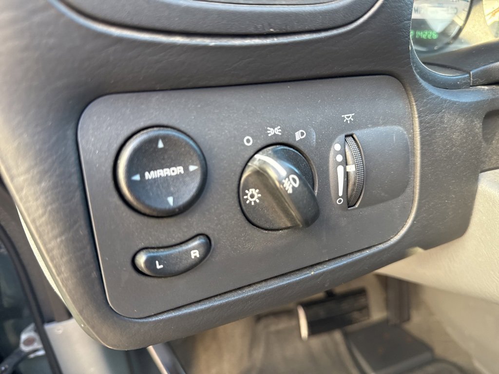 Used 2005 Dodge Grand Caravan SXT image 15