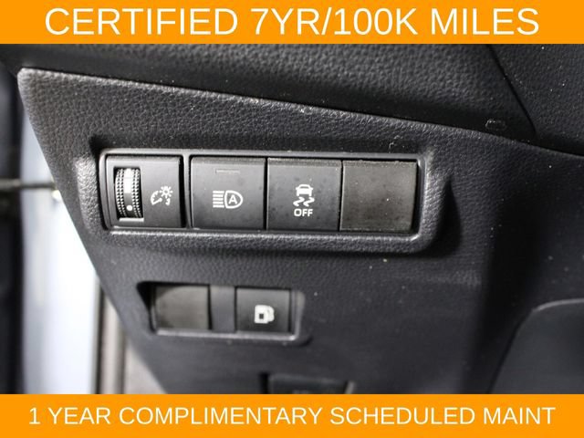 Used 2024 Toyota Corolla Cross AWD Hybrid image 19