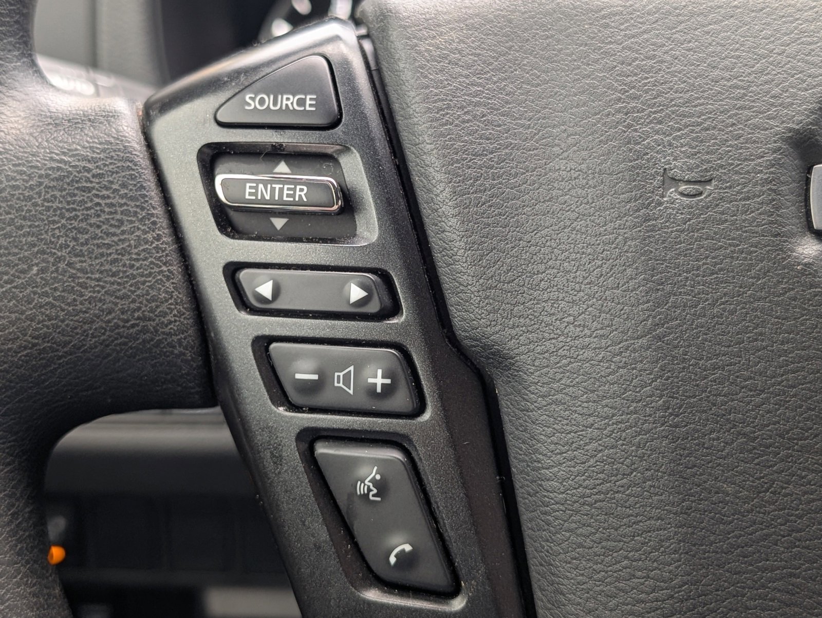 Used 2023 Nissan Frontier S w/ Technology Package image 12