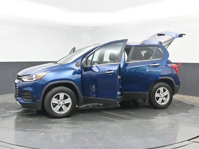 Used 2020 Chevrolet Trax LT w/ Sun & Sound Package AWD/4WD image 51