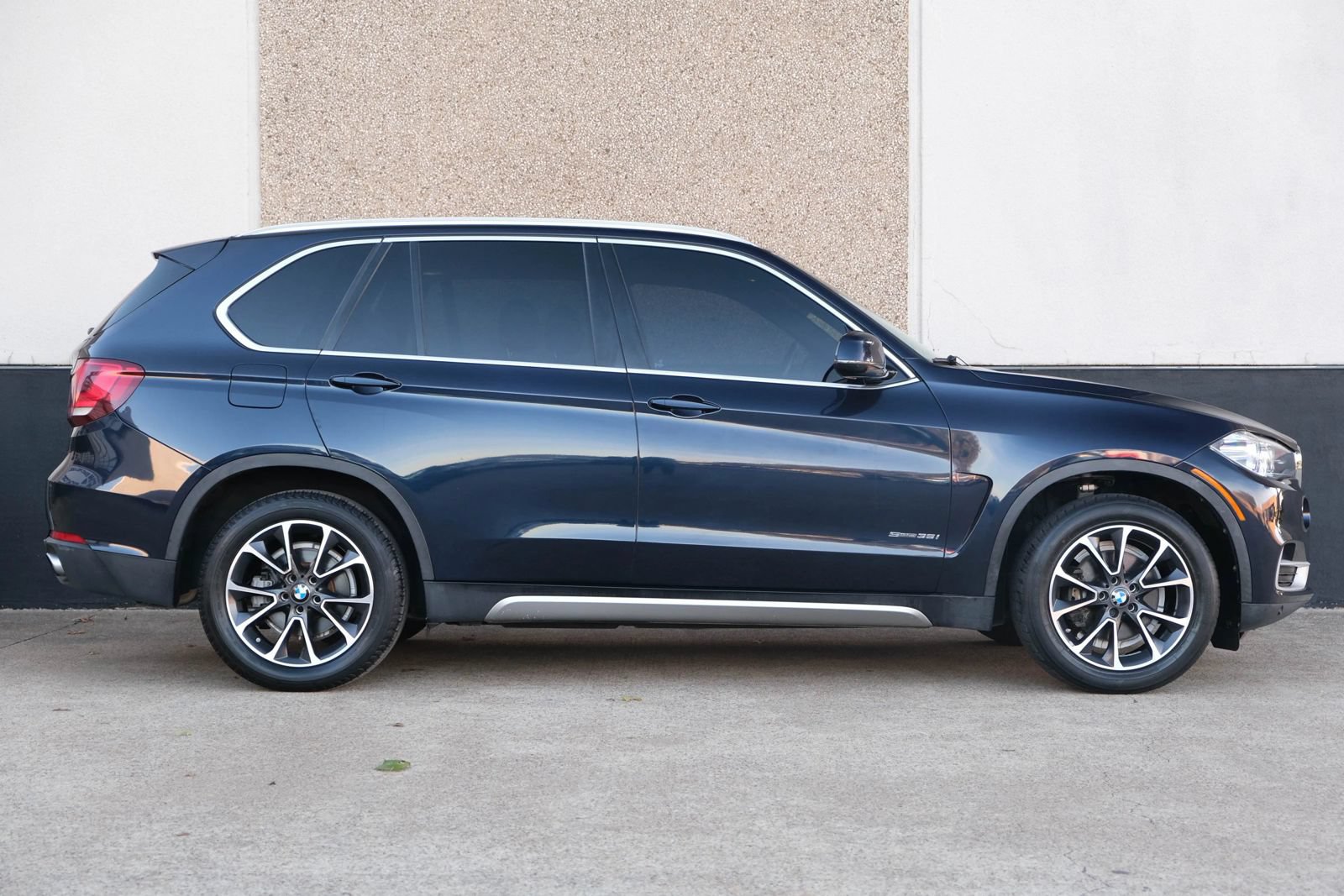 Used 2017 BMW X5 sDrive35i RWD image 11
