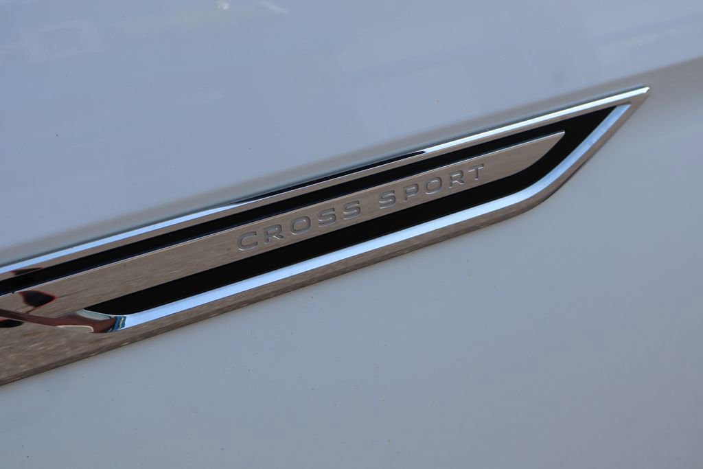 Used 2022 Volkswagen Atlas Cross Sport SE AWD/4WD image 7