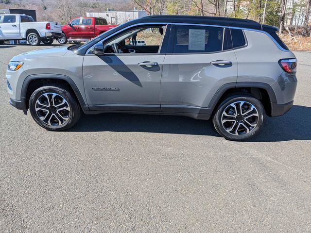 Certified 2022 Jeep Compass Limited AWD/4WD image 8