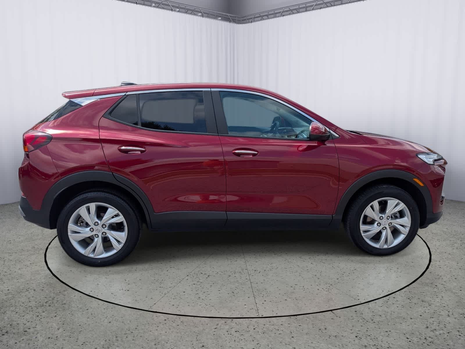 Certified 2024 Buick Encore GX Preferred AWD/4WD image 2