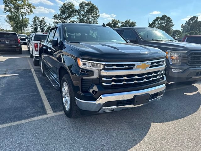Used 2024 Chevrolet Silverado 1500 LTZ w/ Technology Package AWD/4WD image 6